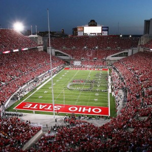 开云在线直播-美国队中场罗德里格斯在巴黎奥运会上展现出强大的组织能力，后卫罗德里格斯